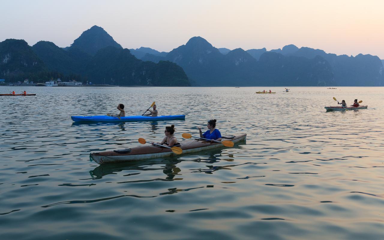 Halong Athena Cruise Hotel Ha Long Exterior photo