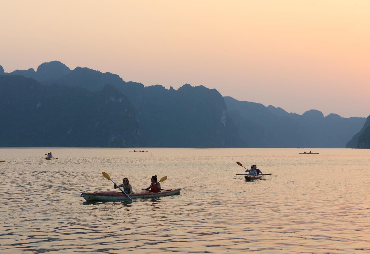 Halong Athena Cruise Hotel Ha Long Exterior photo